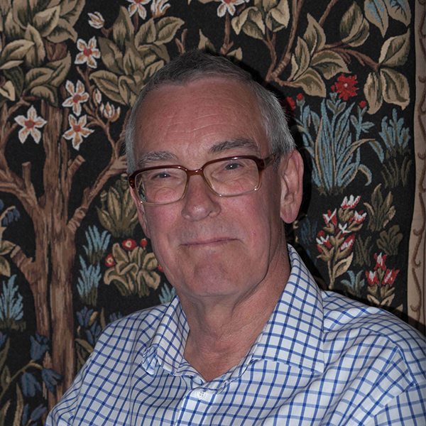 Leslie Garland author portrait